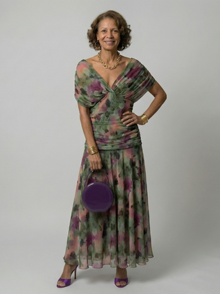 Justine | Robe midi décontractée à épaules dénudées Calen