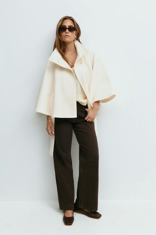 Beaumont Nice | Manteau cape à ceinture pour femmes